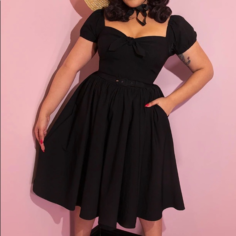 Vixen by Micheline Pitt Black Swing Dress Size Medium